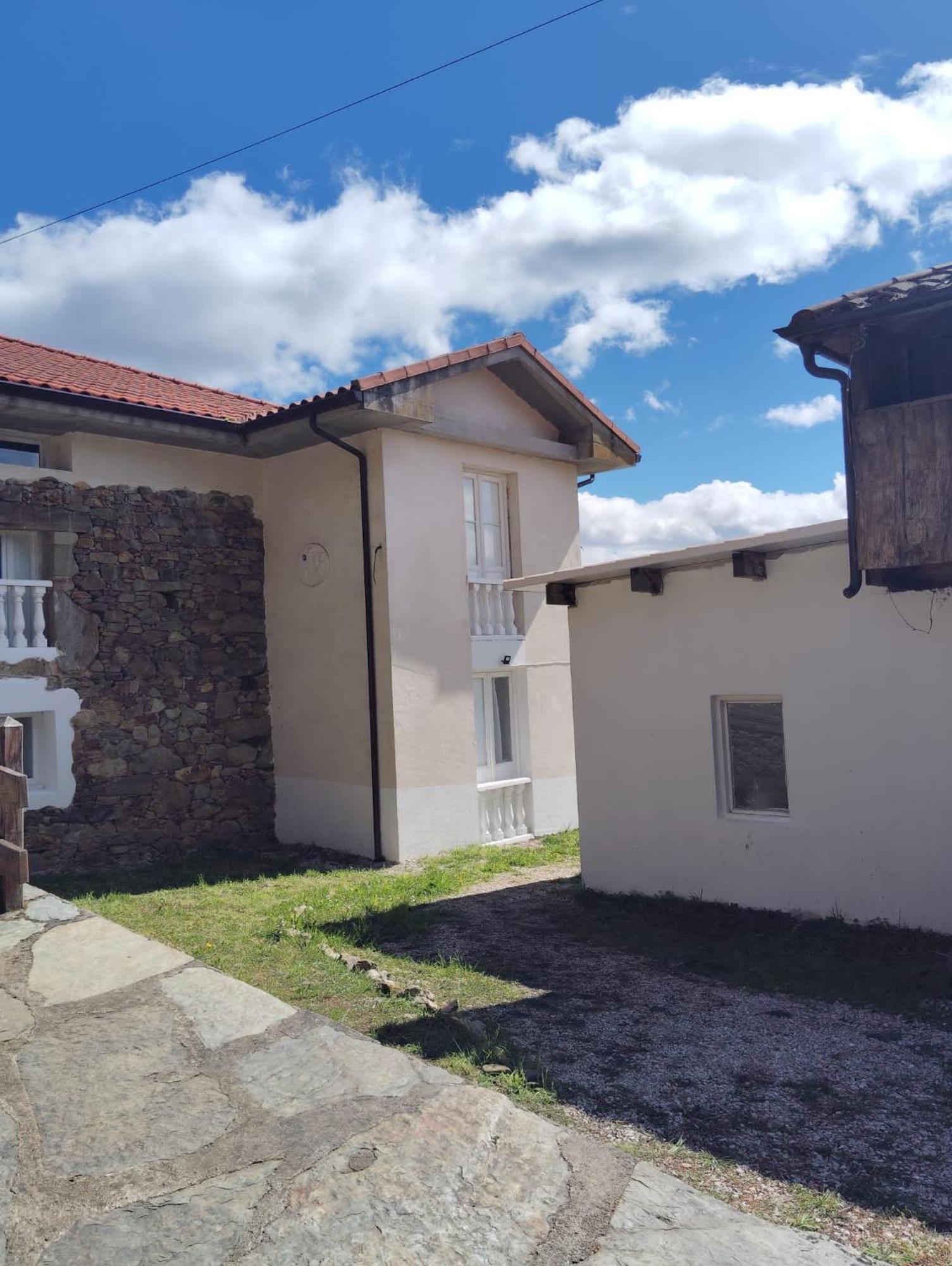 Hotel El Nuevo Semellon Aceptamos Mascotas Tineo Buitenkant foto