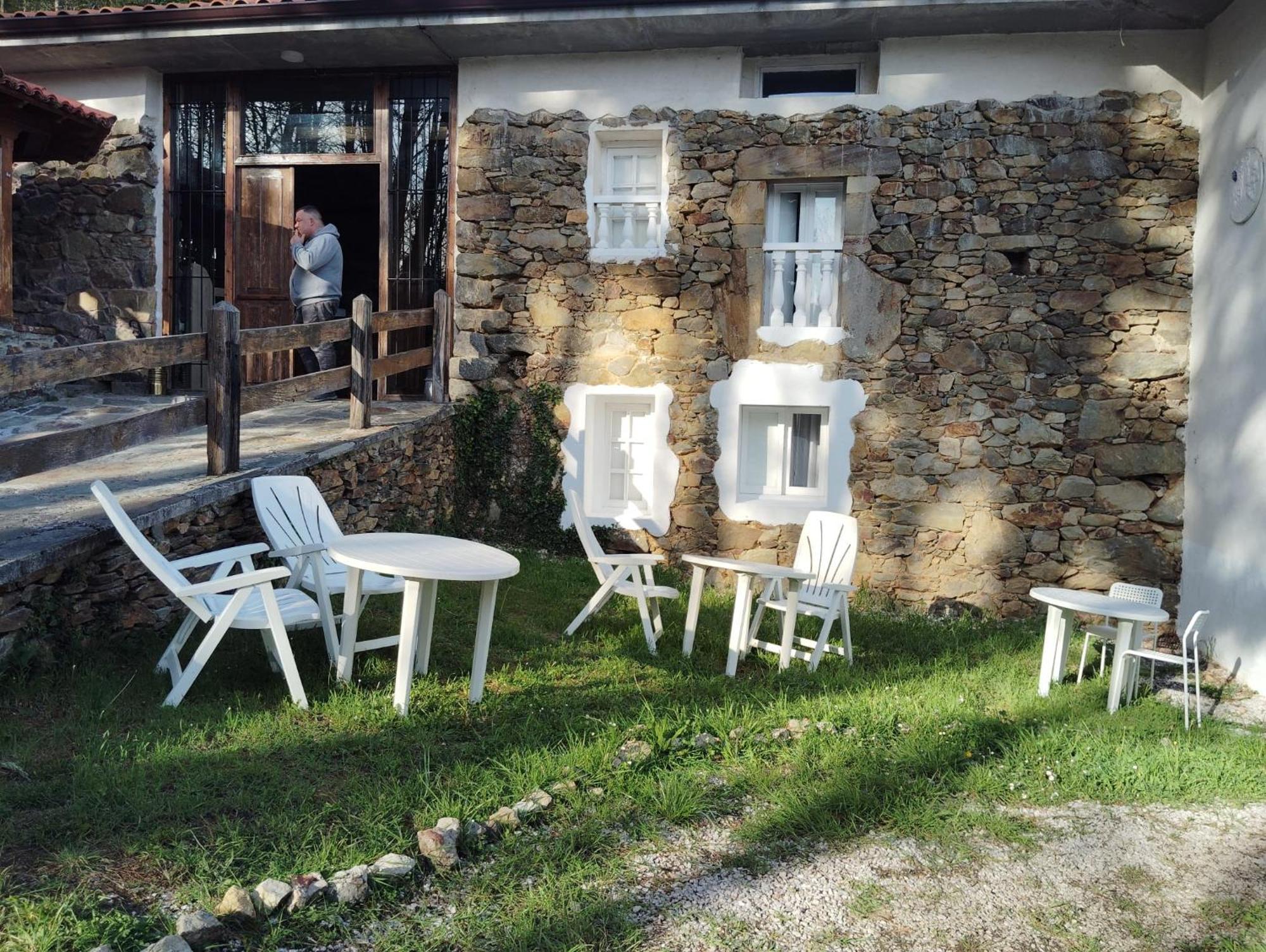 Hotel El Nuevo Semellon Aceptamos Mascotas Tineo Buitenkant foto